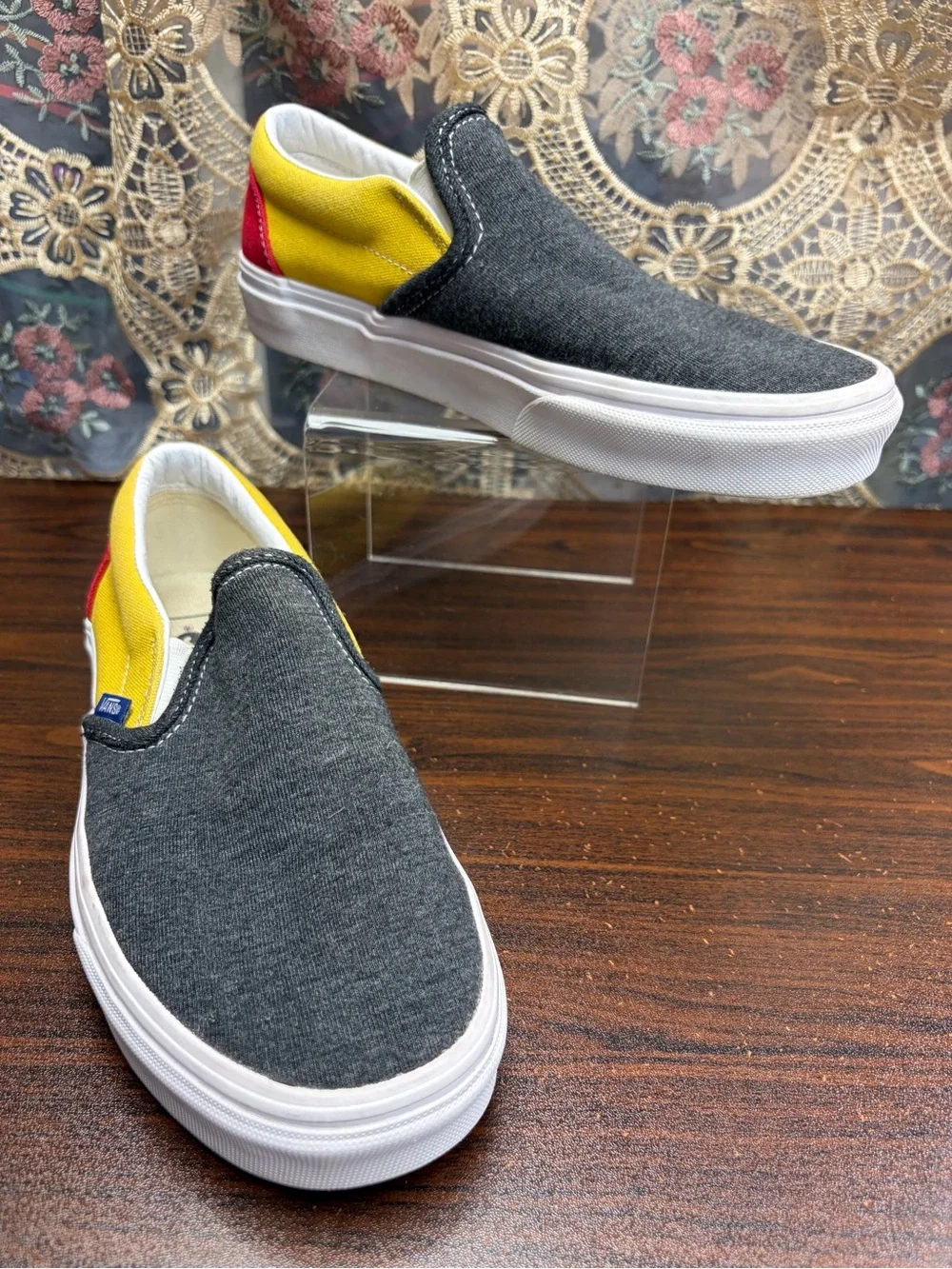 Unisex Vans Coastal Slip on Shoes